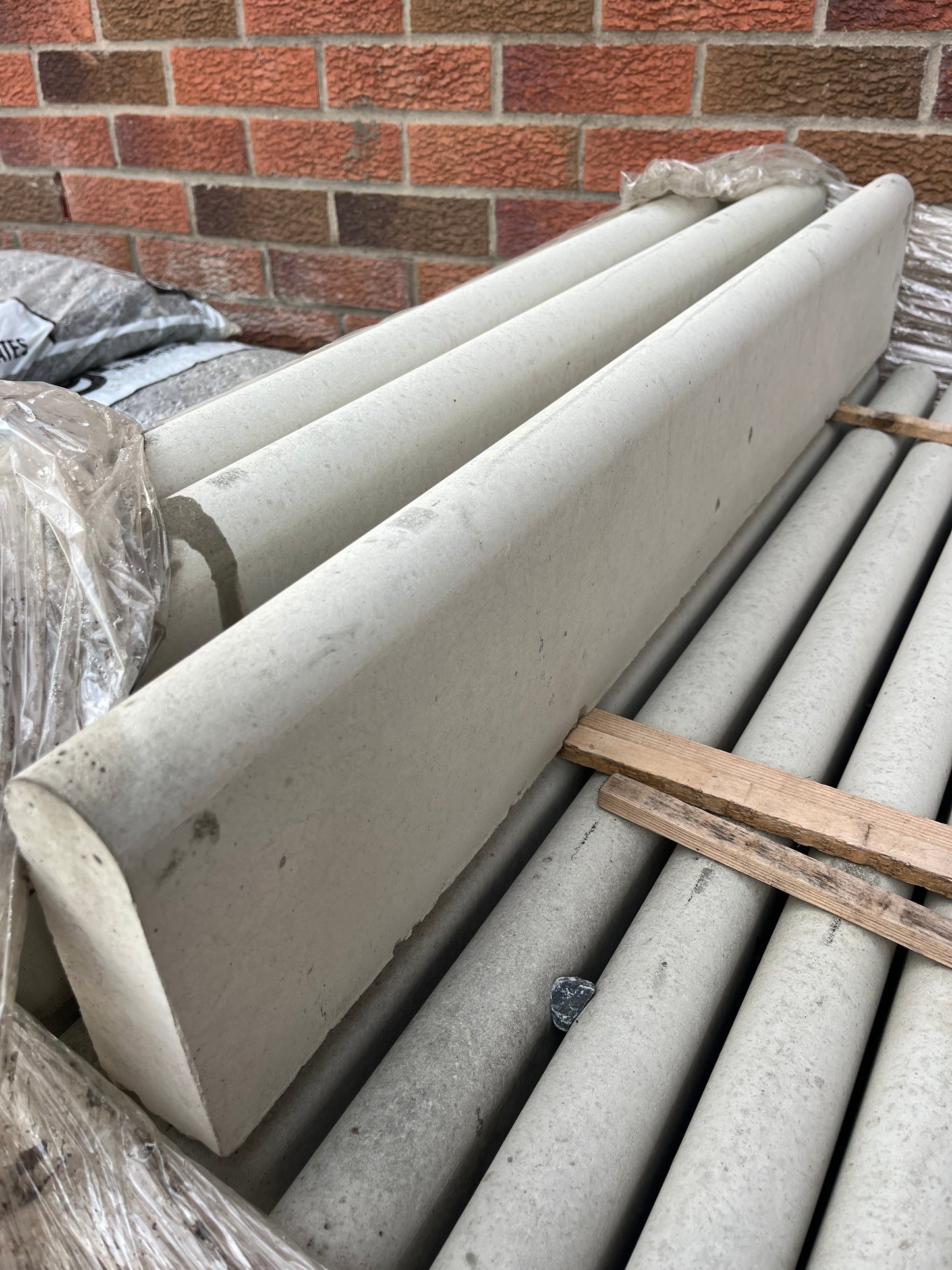 Light Grey Round Top Edgings